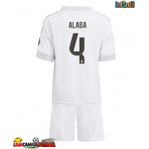 Camisa de Futebol Real Madrid David Alaba #4 Equipamento Principal Infantil 2025-26 Manga Curta (+ Calças curtas)